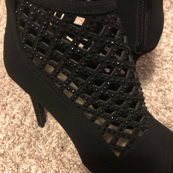 Madeline Stuart Shoes - Black Medeline Stuart shoes